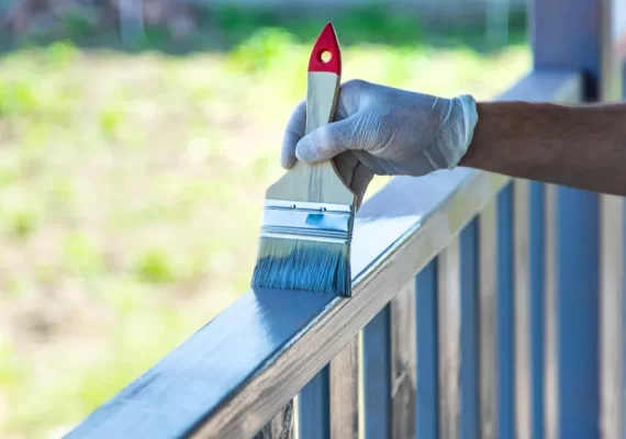 Fence Painting Fundamentals: How to Boost Your Home’s Exterior Aesthetics